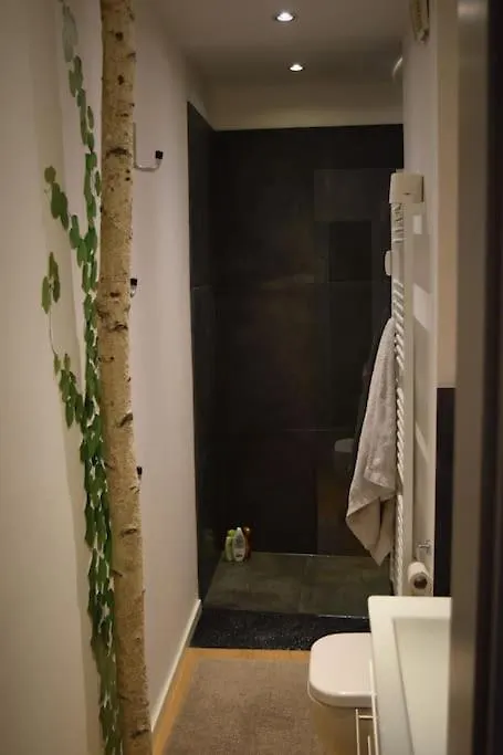 Apartment Hochwertige 4-Zimmer-Wohnung In Koln-Sulz Germany